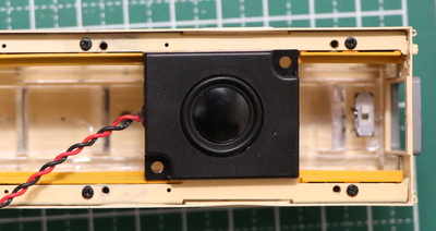 DentetsuTobu8000_pui_speaker1.jpg