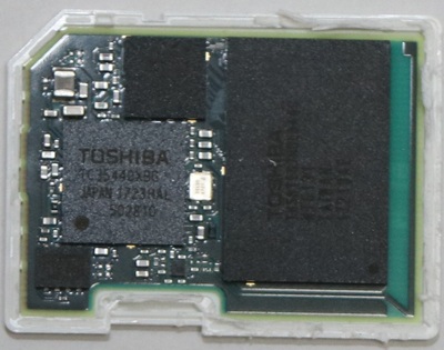 FlashAir_w04_teardown_cover2.jpg
