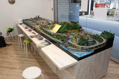 showroom1.jpg